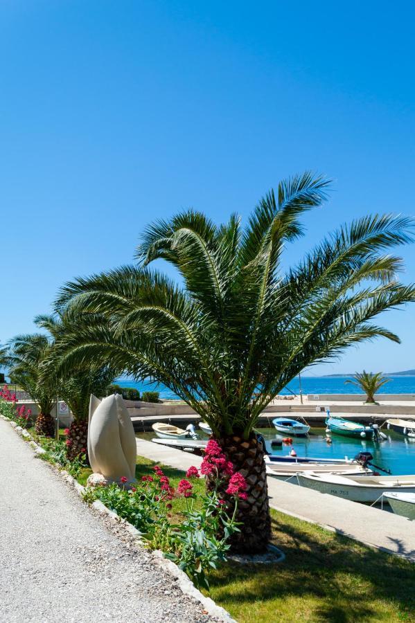 Ivica - Beachfront Drvenik (Split-Dalmatia)