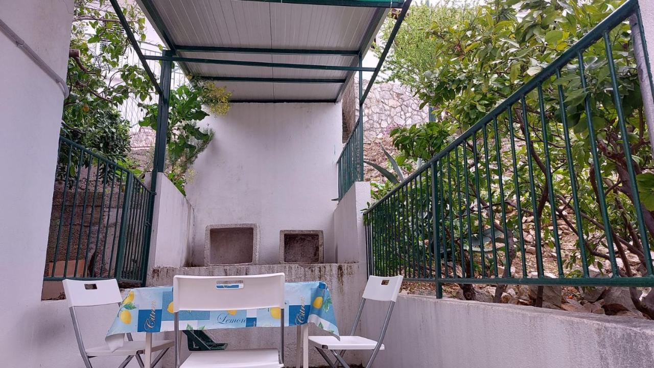 Ivica - Beachfront Apartment